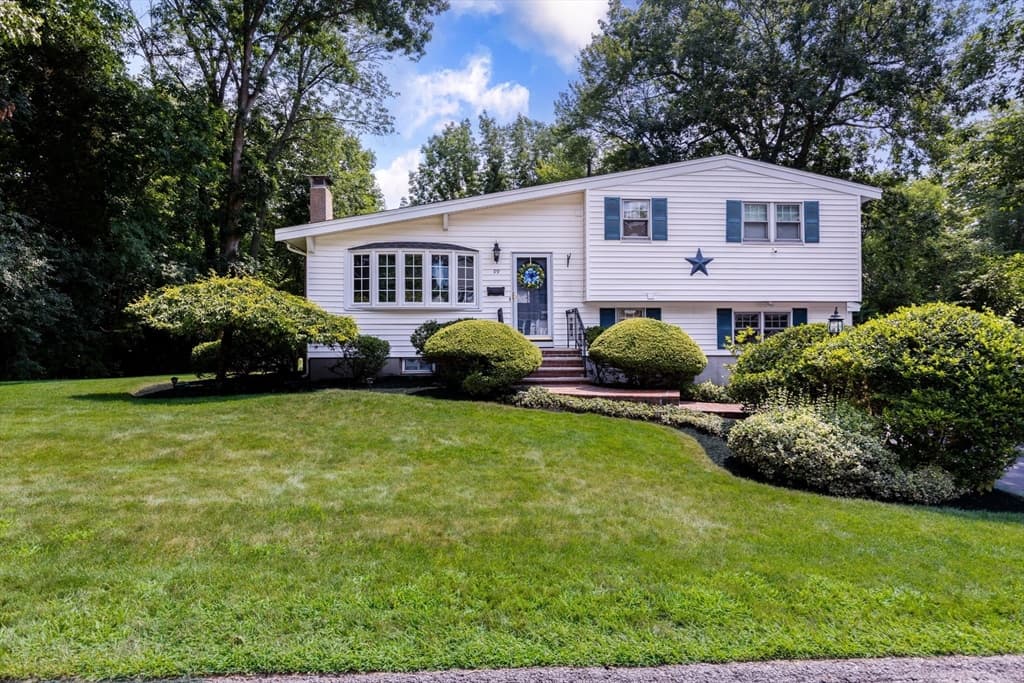 99 Keene St, Brockton MA 02301