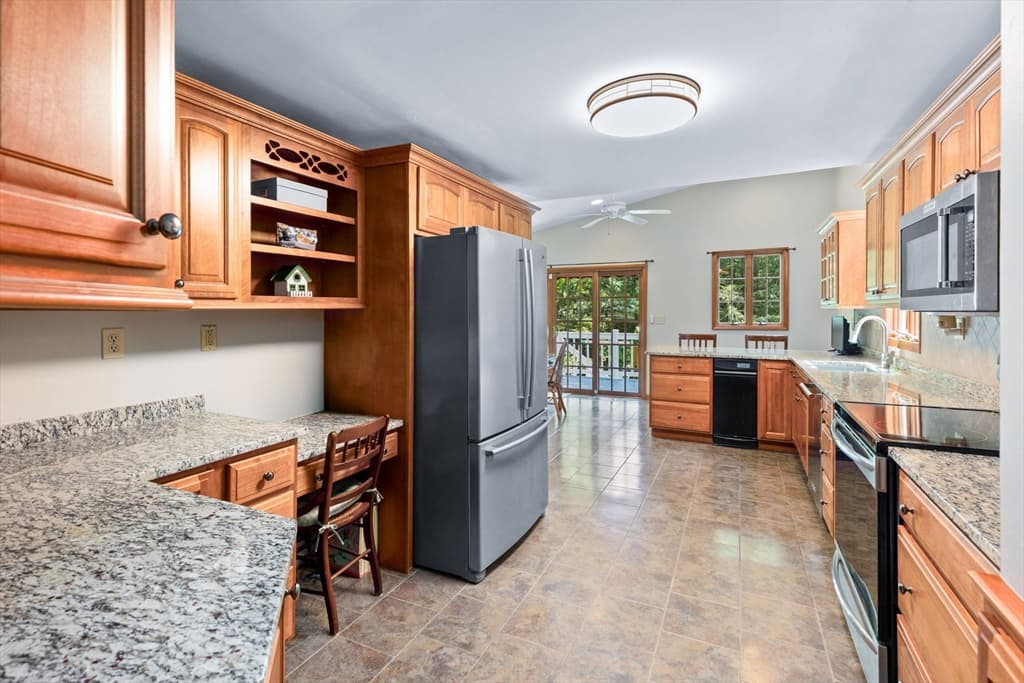 99 Keene St, Brockton MA 02301 photo 28