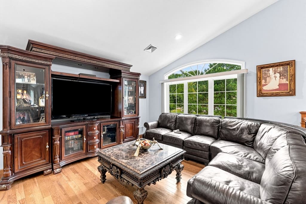 1298 Rebecca Rd, Dighton MA 02764 photo 9