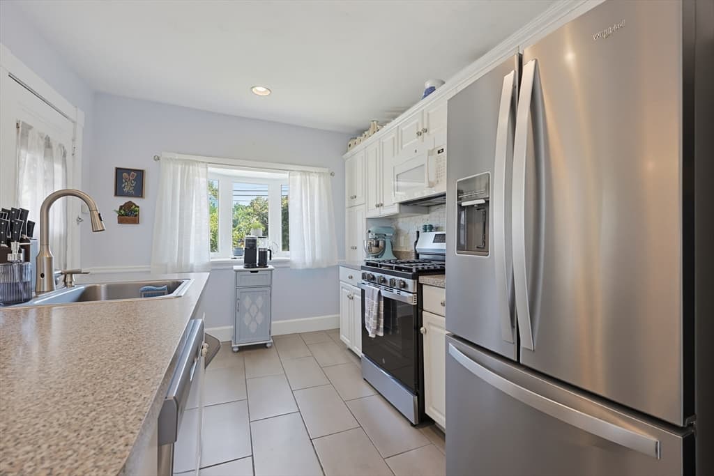 2 Dearborn Ave, Beverly MA 01915 photo 22