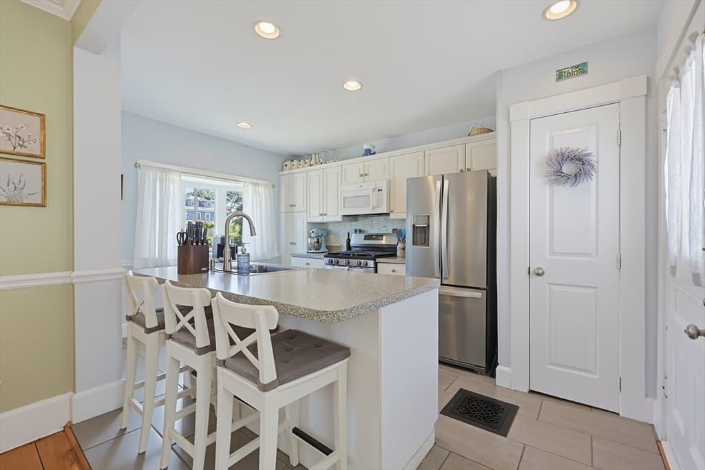 2 Dearborn Ave, Beverly MA 01915 photo 19