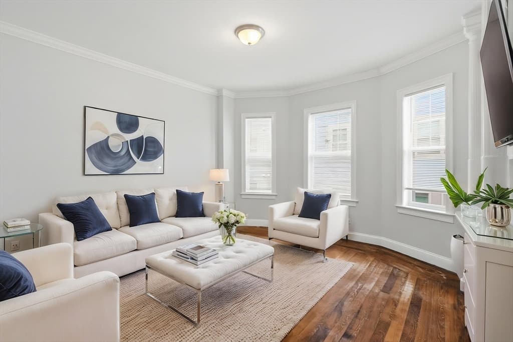 71 Walnut Park, Boston MA 02119 photo 2