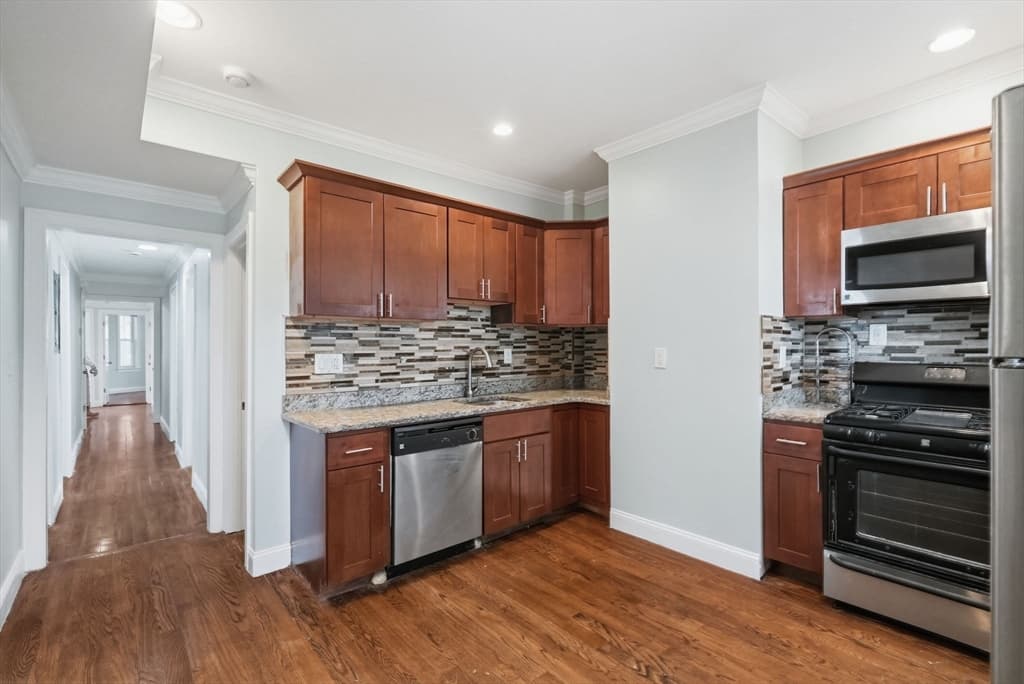 71 Walnut Park, Boston MA 02119 photo 7
