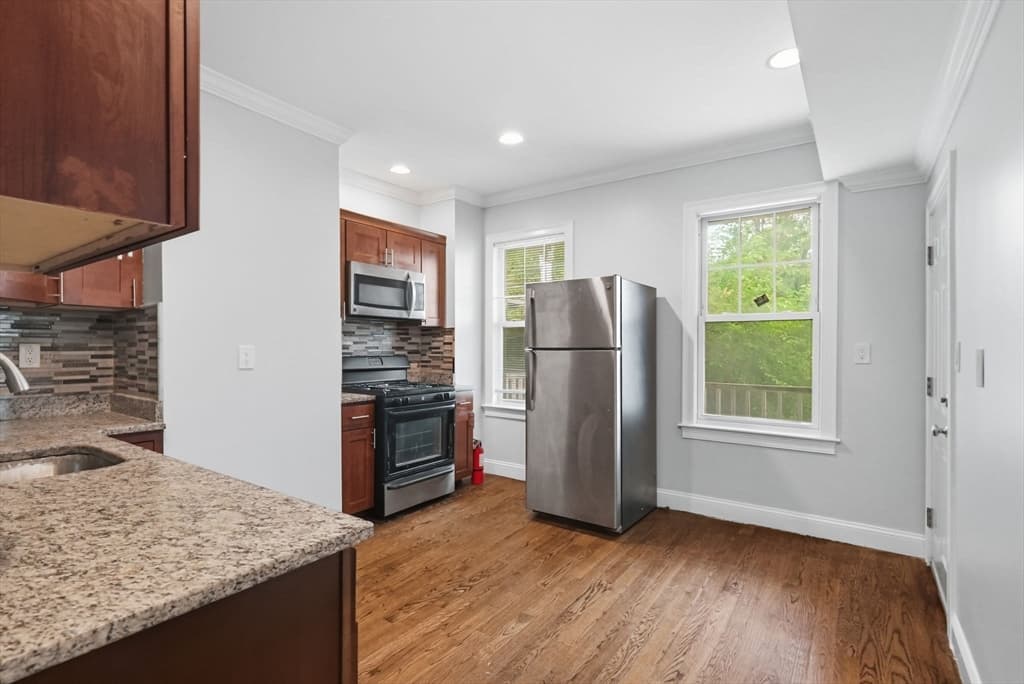 71 Walnut Park, Boston MA 02119 photo 5