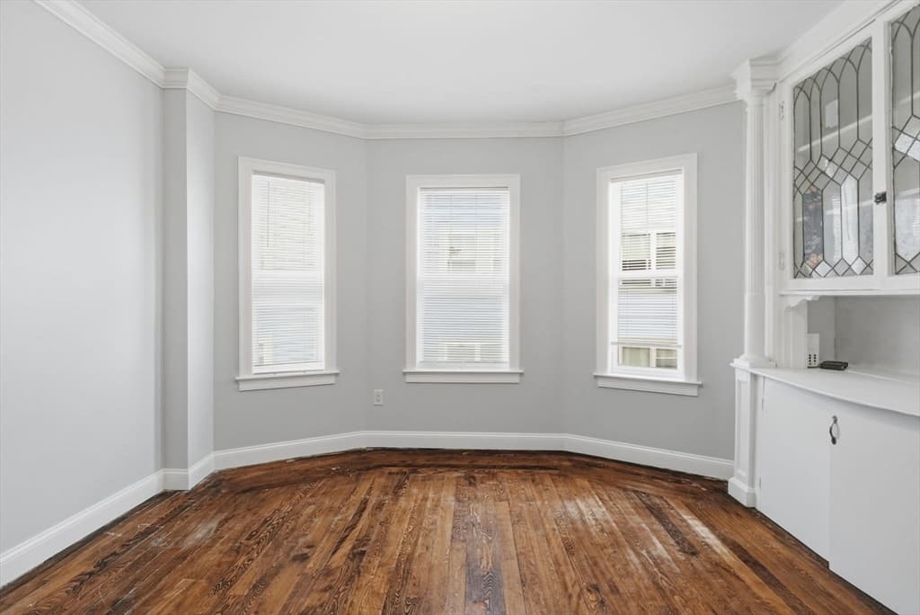 71 Walnut Park, Boston MA 02119 photo 4
