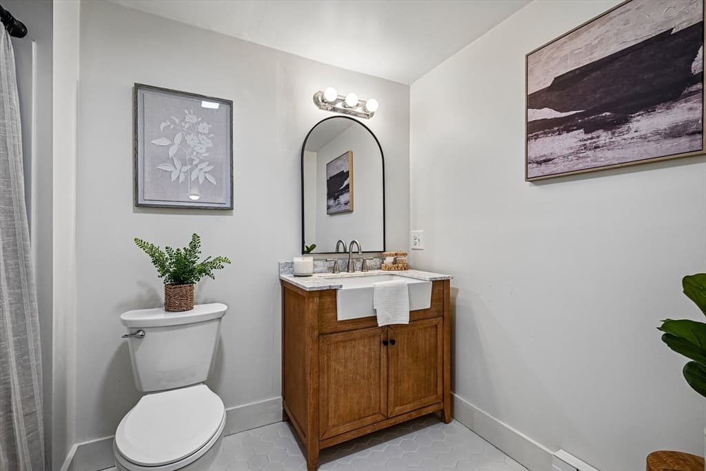254 Russell St, Woburn MA 01801 photo 26