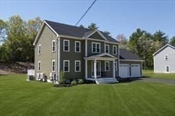 90 Howland Rd, Lakeville MA 02347