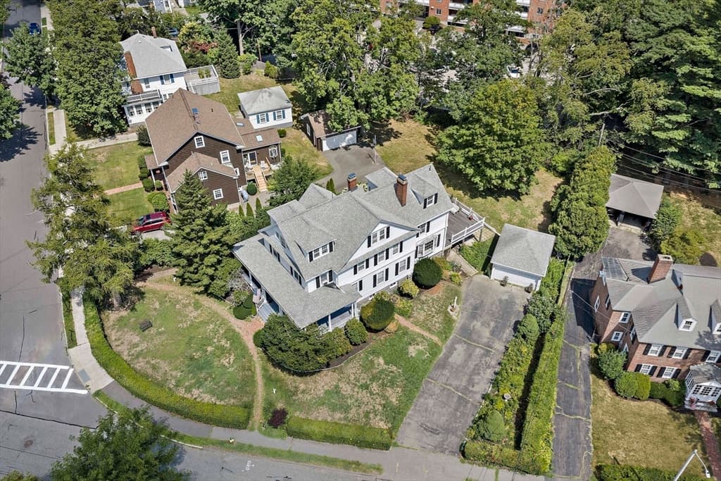 34 Avon Way, Quincy MA 02169 photo 4