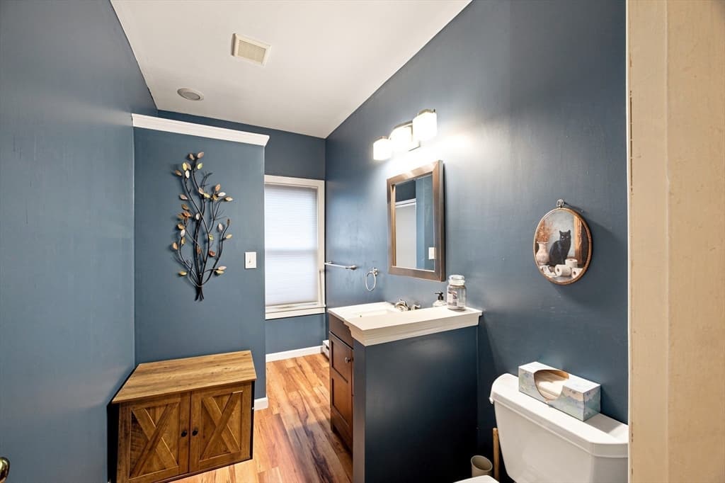 90 Bonneville Ave, Chicopee MA 01013 photo 16