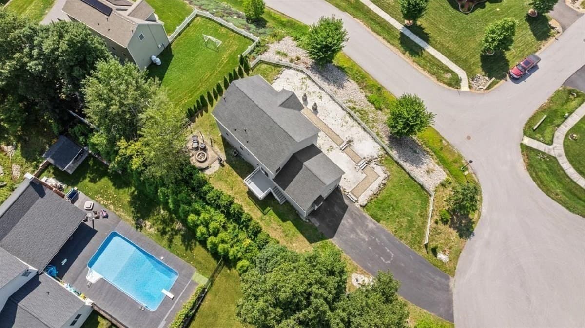 Single Family Residence at 3 Moore Dr, Millbury MA 01527, photo 38 of 40