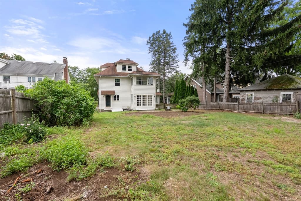 855 Commonwealth Ave, Newton MA 02459 photo 35