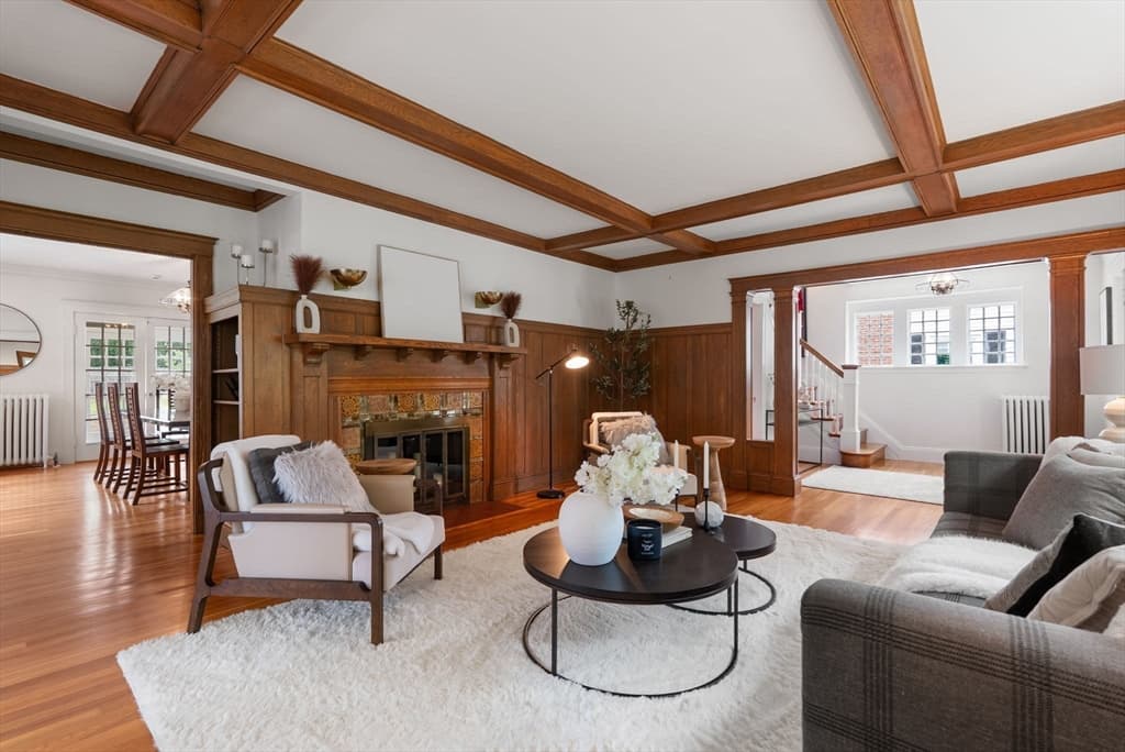855 Commonwealth Ave, Newton MA 02459 photo 4