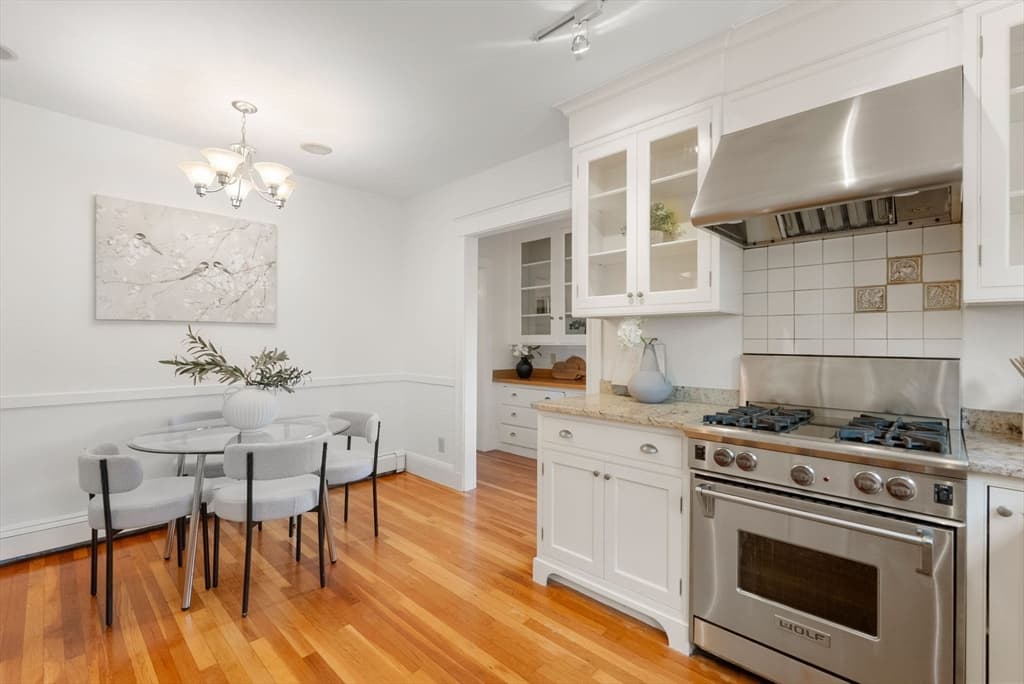 855 Commonwealth Ave, Newton MA 02459 photo 8
