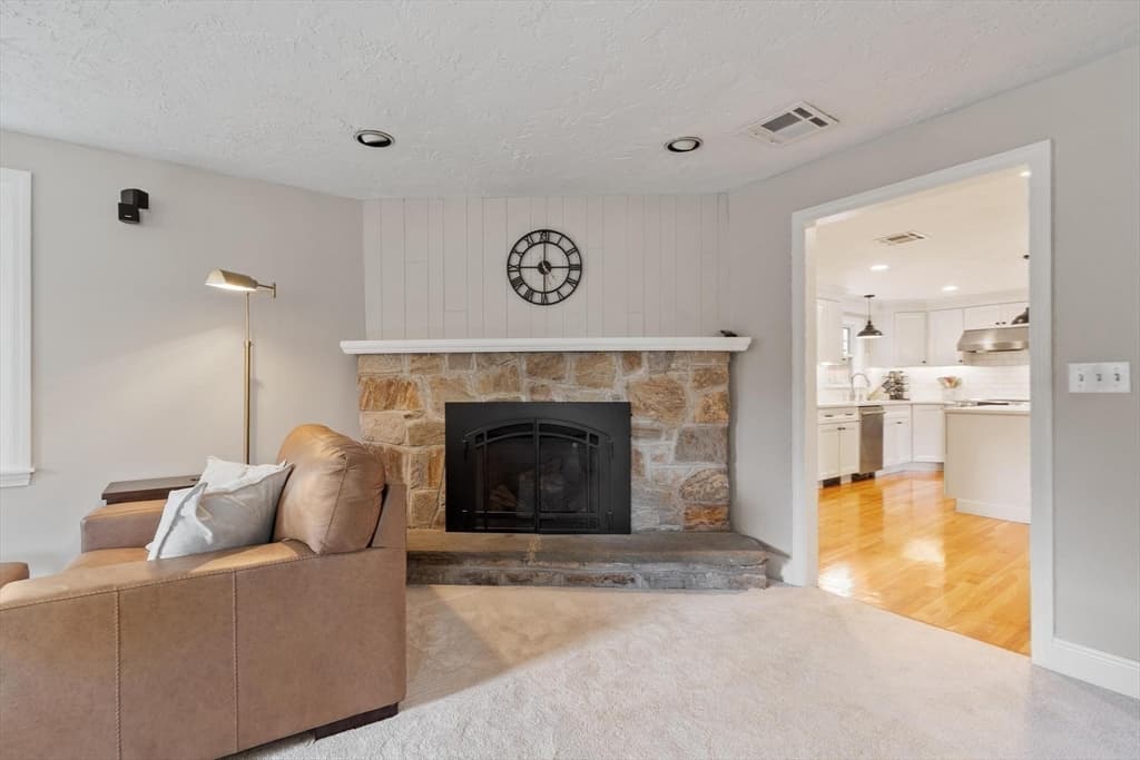 4 Lantern Lane, Shrewsbury MA 01545 photo 16