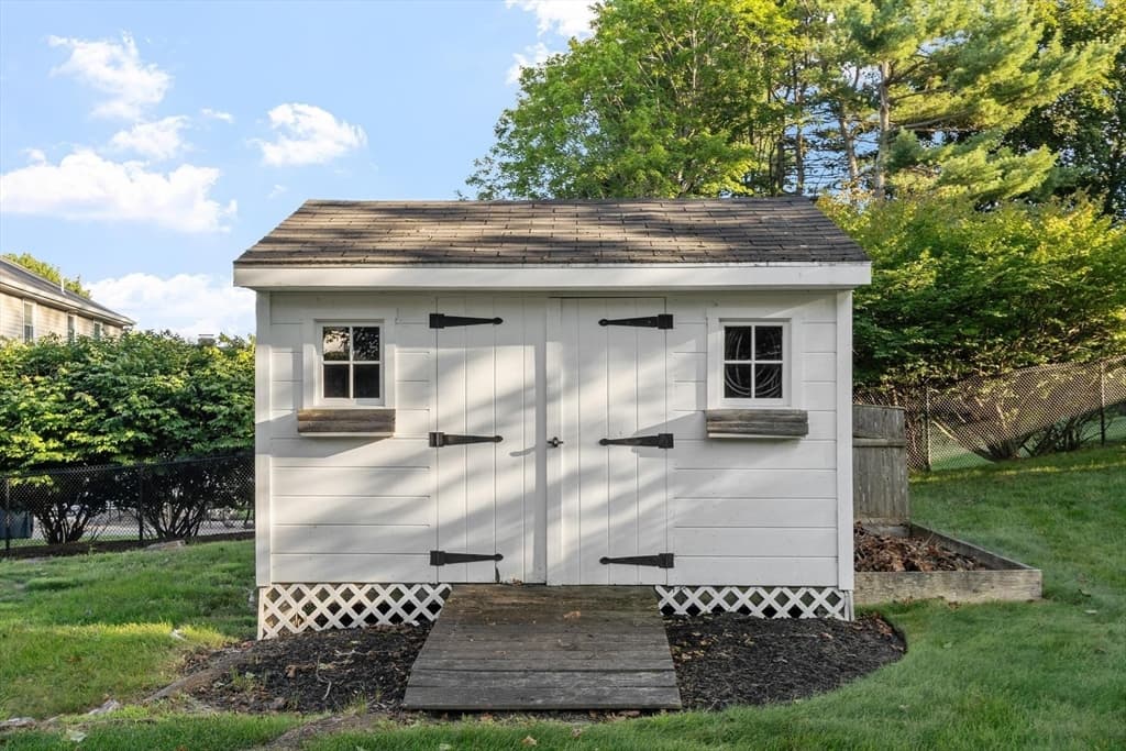 4 Lantern Lane, Shrewsbury MA 01545 photo 39