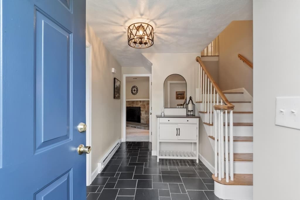 4 Lantern Lane, Shrewsbury MA 01545 photo 8
