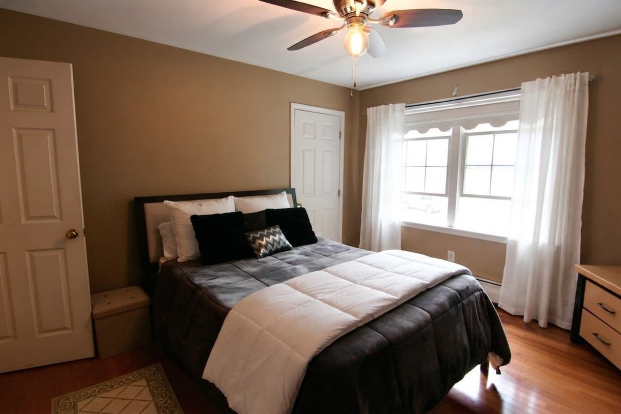 Single Family Residence at 9 Zamora St, Saugus MA 01906, photo 27 of 39