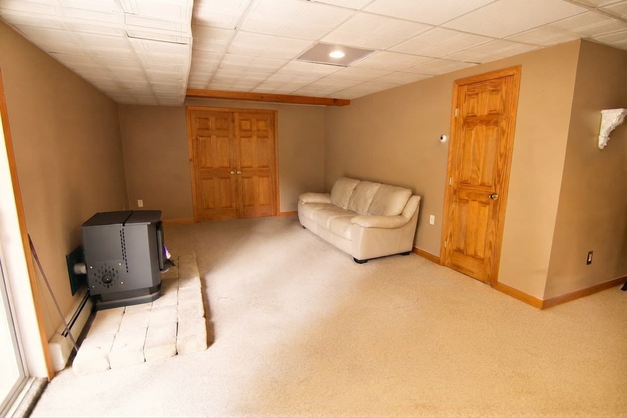 Single Family Residence at 9 Zamora St, Saugus MA 01906, photo 32 of 39