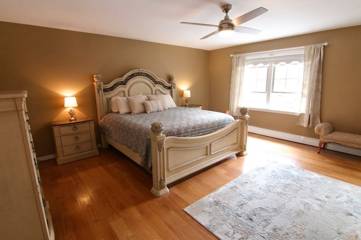 Single Family Residence at 9 Zamora St, Saugus MA 01906, photo 15 of 39