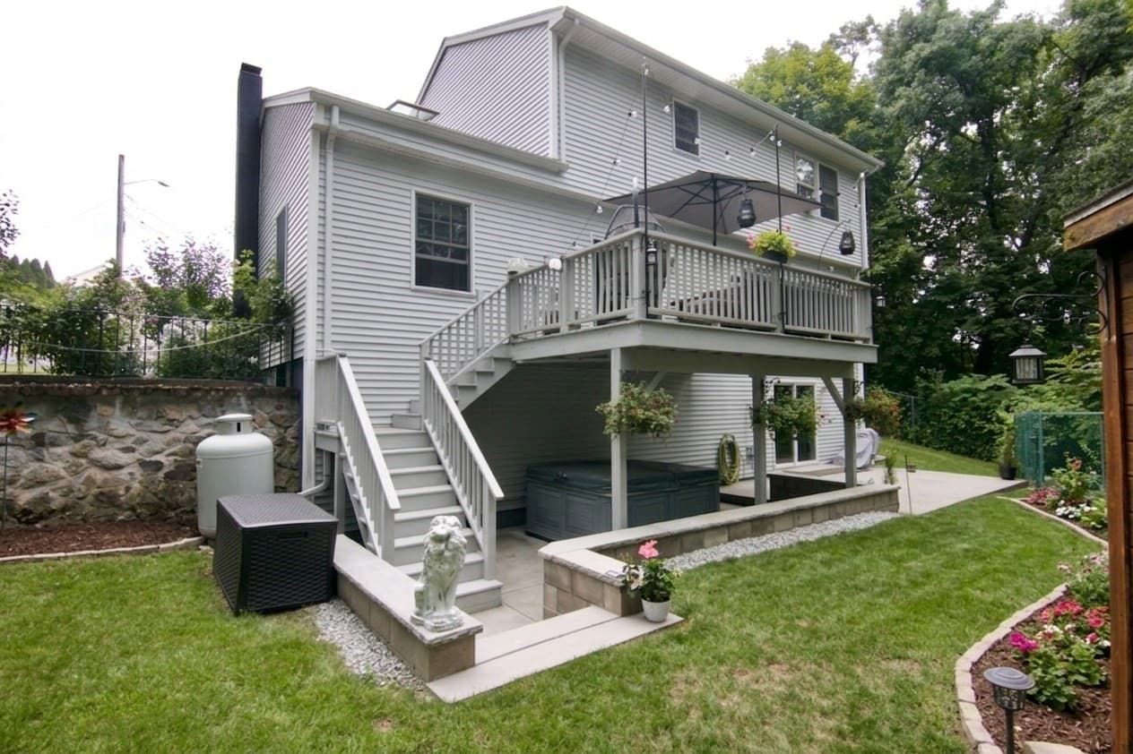 Single Family Residence at 9 Zamora St, Saugus MA 01906, photo 35 of 39