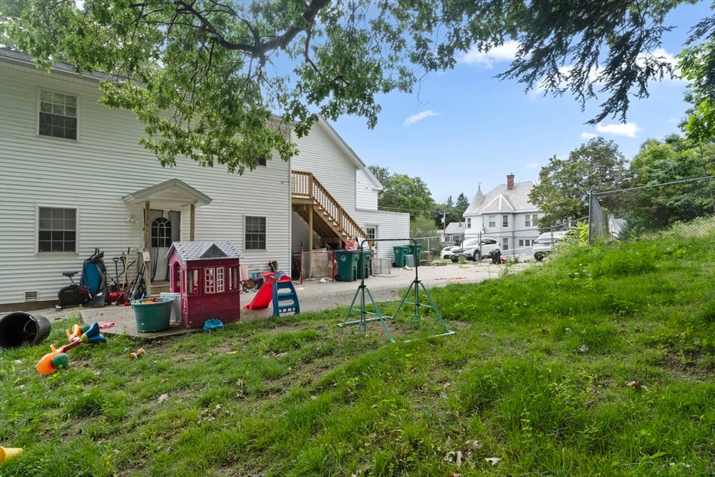 88 Ashburnham St, Fitchburg MA 01420 photo 5
