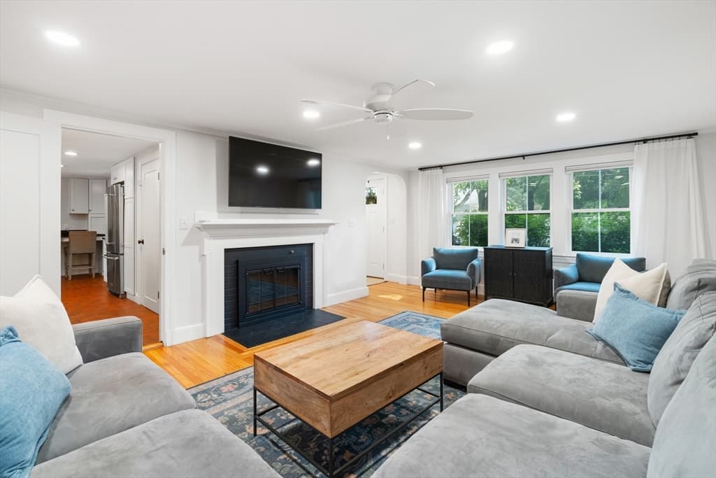 Single Family Residence at 14 Fuller Brook Ave, Needham MA 02492, Needham, photo 5 of 32
