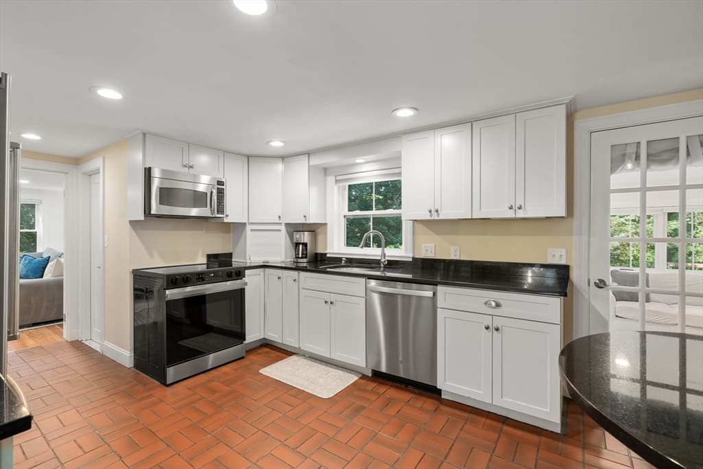 Single Family Residence at 14 Fuller Brook Ave, Needham MA 02492, Needham, photo 9 of 32