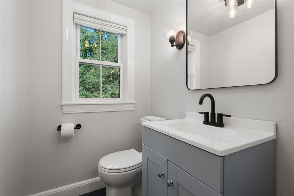 Single Family Residence at 14 Fuller Brook Ave, Needham MA 02492, Needham, photo 8 of 32