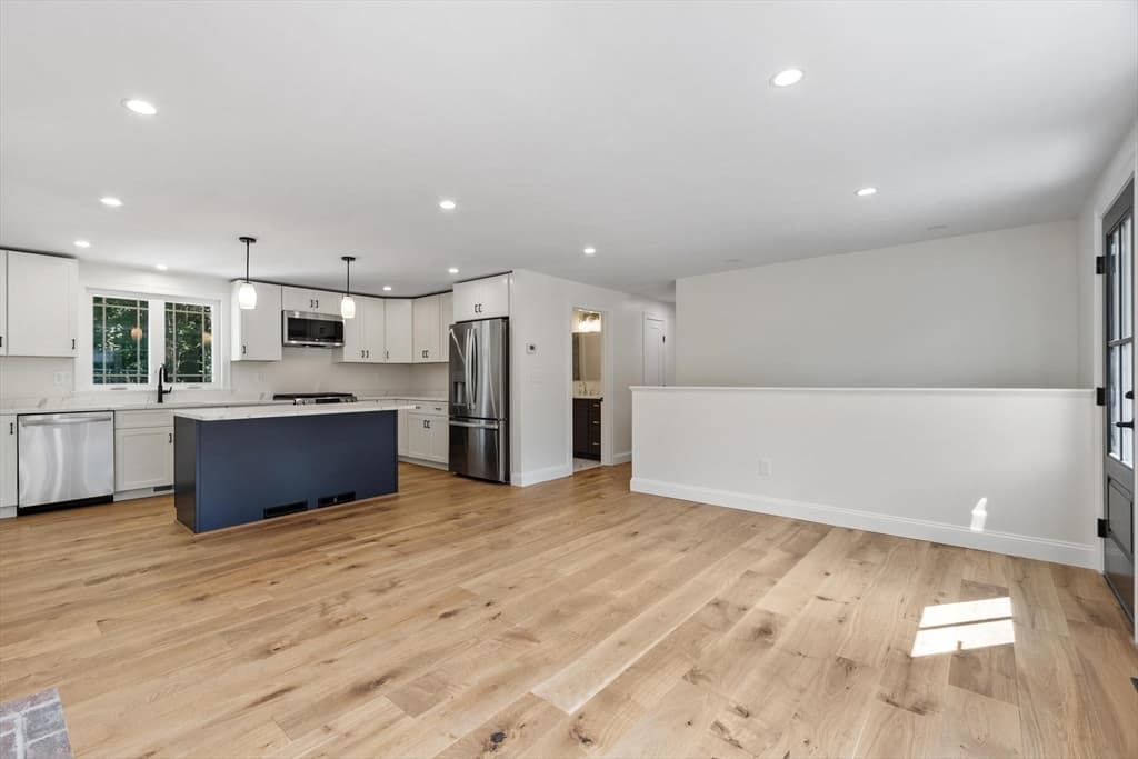 63 Maplewood Dr, Townsend MA 01469 photo 11