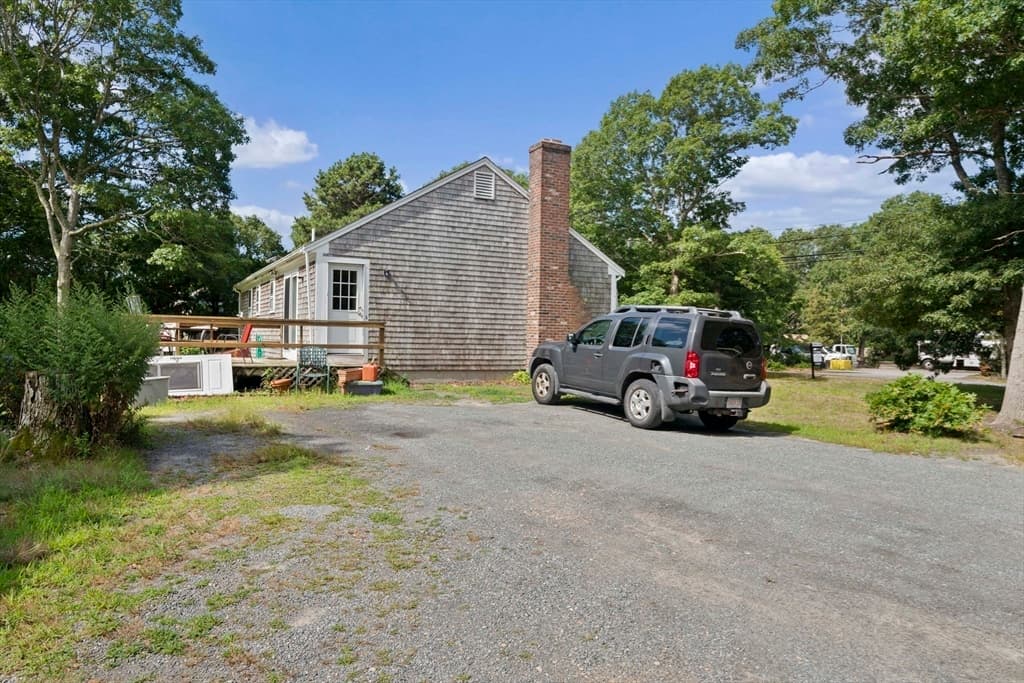 24 S Sea Ave, Yarmouth MA 02601 photo 3