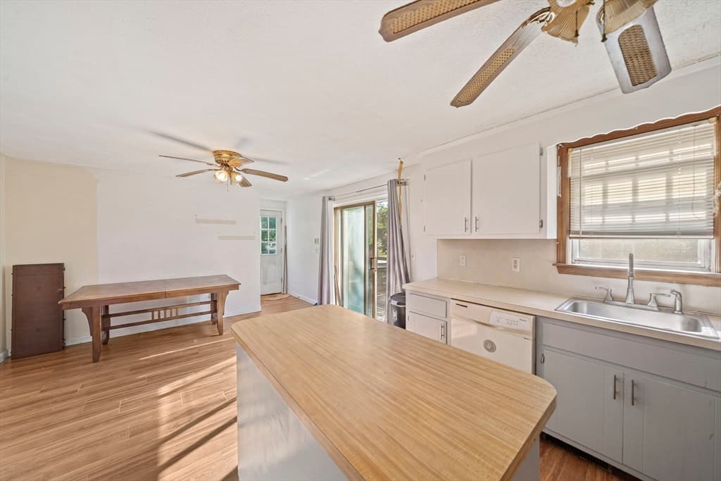 24 S Sea Ave, Yarmouth MA 02601 photo 5