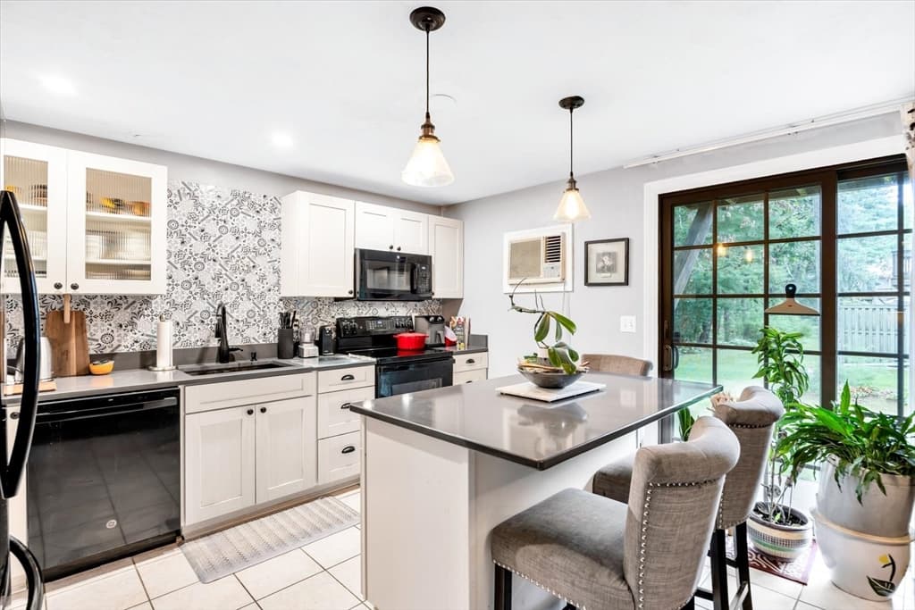 195 Falmouth Rd # 2D, Mashpee MA 02649 photo 8