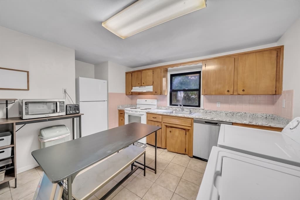 44 Alsada Dr, Worcester MA 01603 photo 4