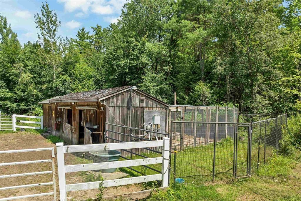 197 Grapevine, Dunbarton NH 03046 photo 6