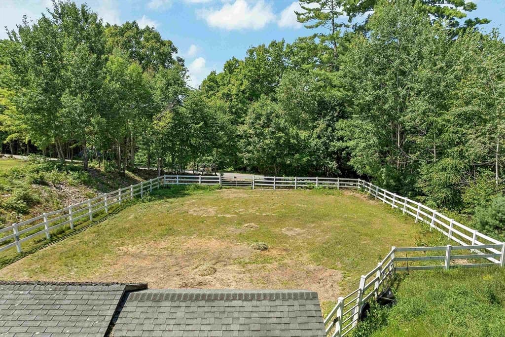 197 Grapevine, Dunbarton NH 03046 photo 7