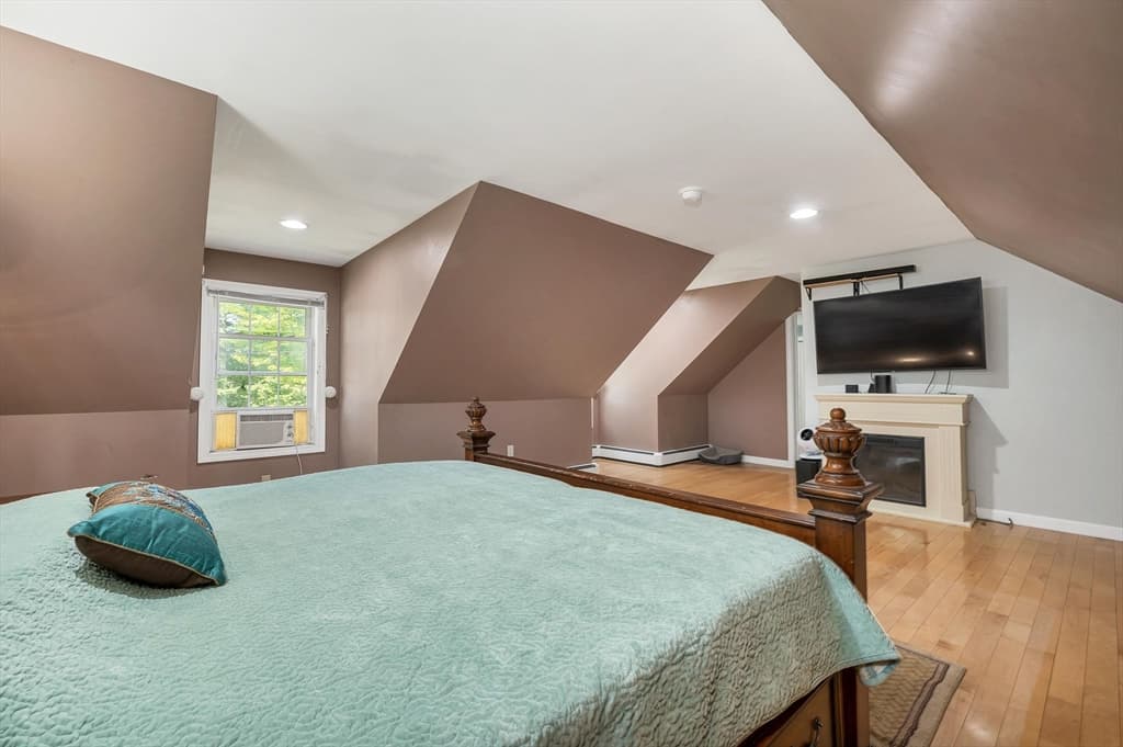 197 Grapevine, Dunbarton NH 03046 photo 19