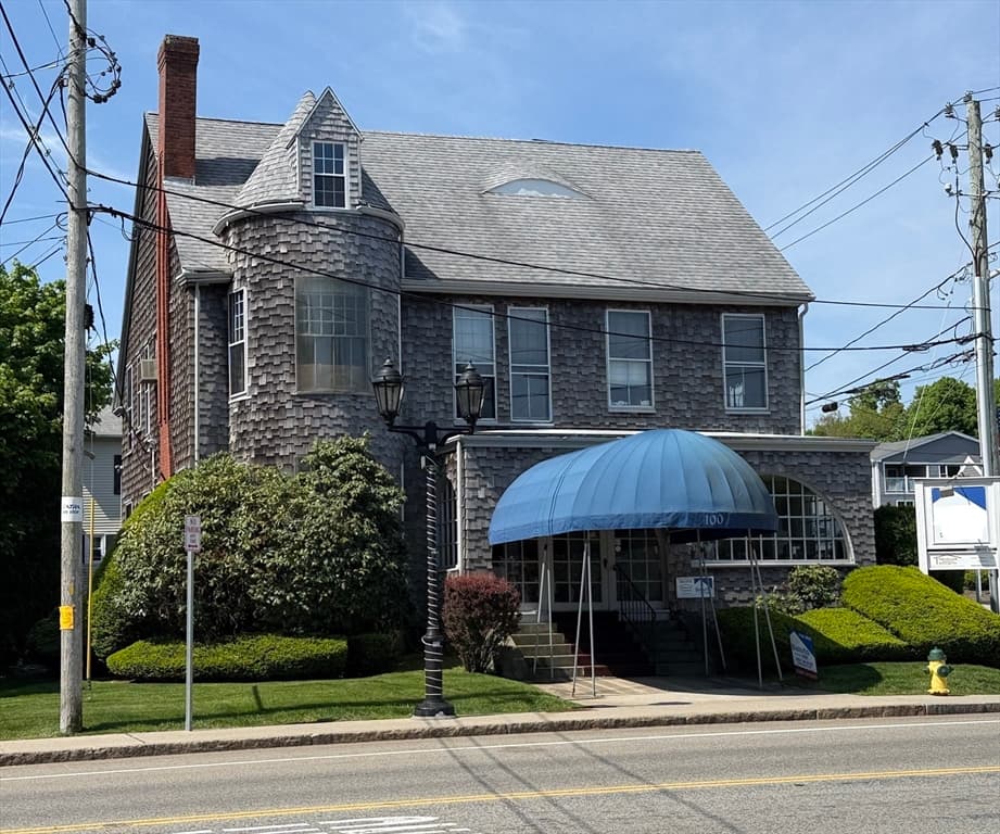 100 Court St, Plymouth MA 02360 photo 4