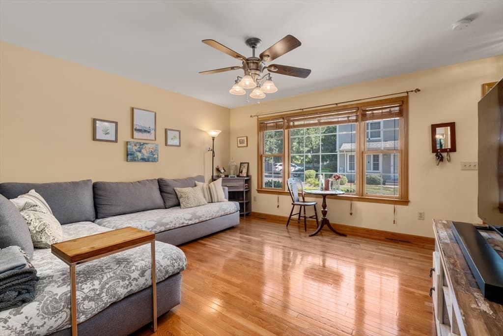 19 Gerard Lane # 19, Chicopee MA 01020 photo 4