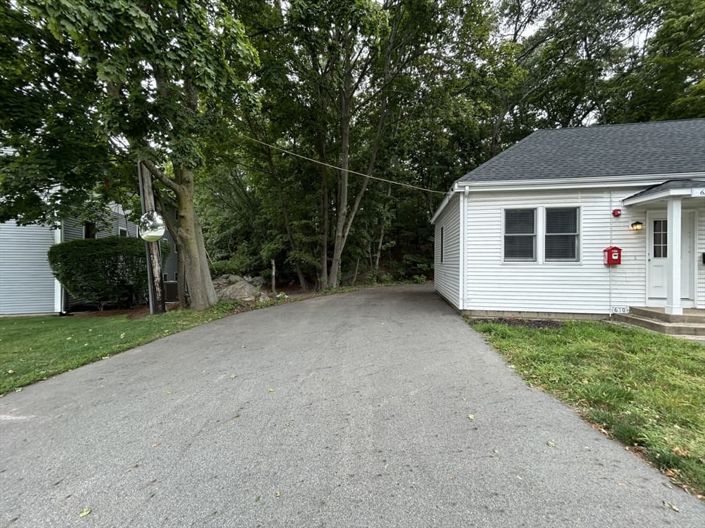 630 Salem St, Lynnfield MA 01940 photo 5