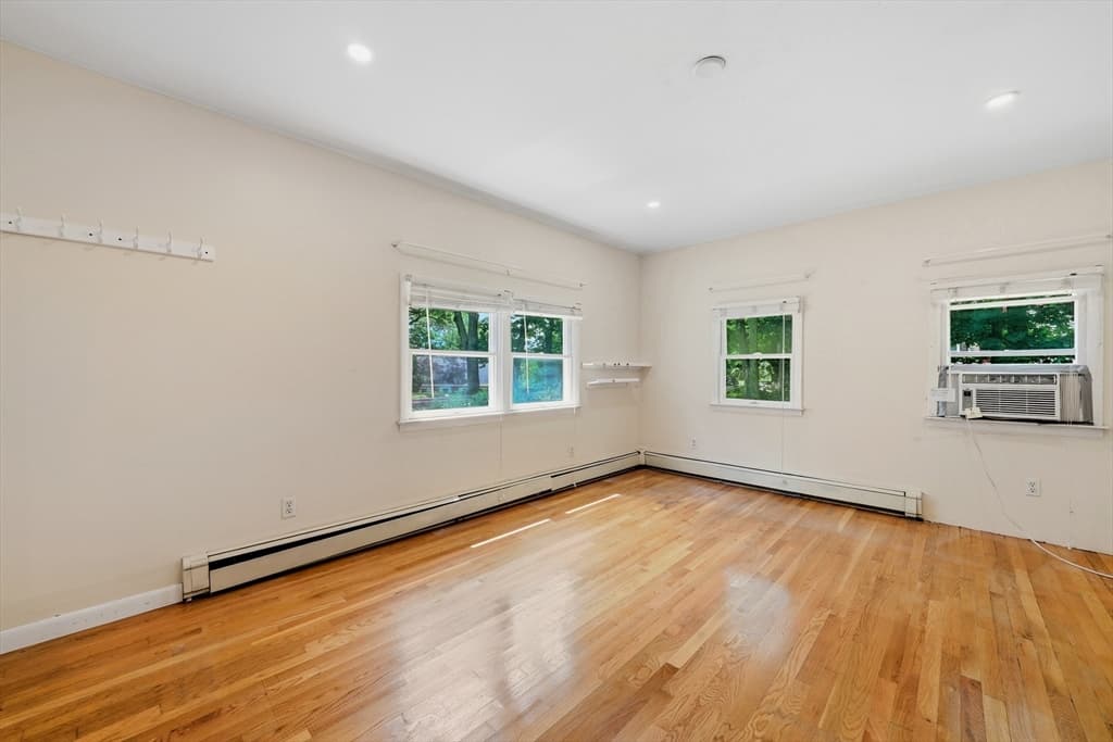 70 Muller Rd, Burlington MA 01803 photo 12