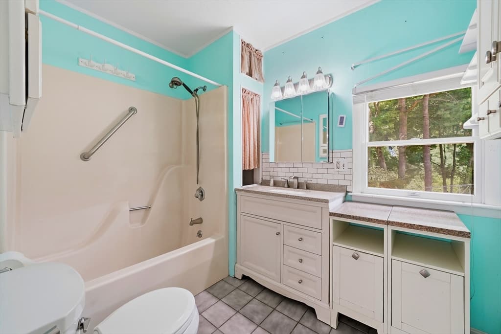70 Muller Rd, Burlington MA 01803 photo 15