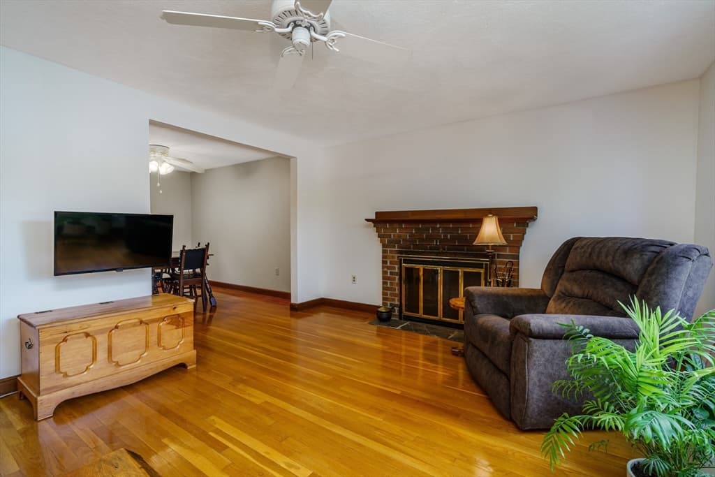 18 Ruthellen Road, Hudson MA 01749 photo 6
