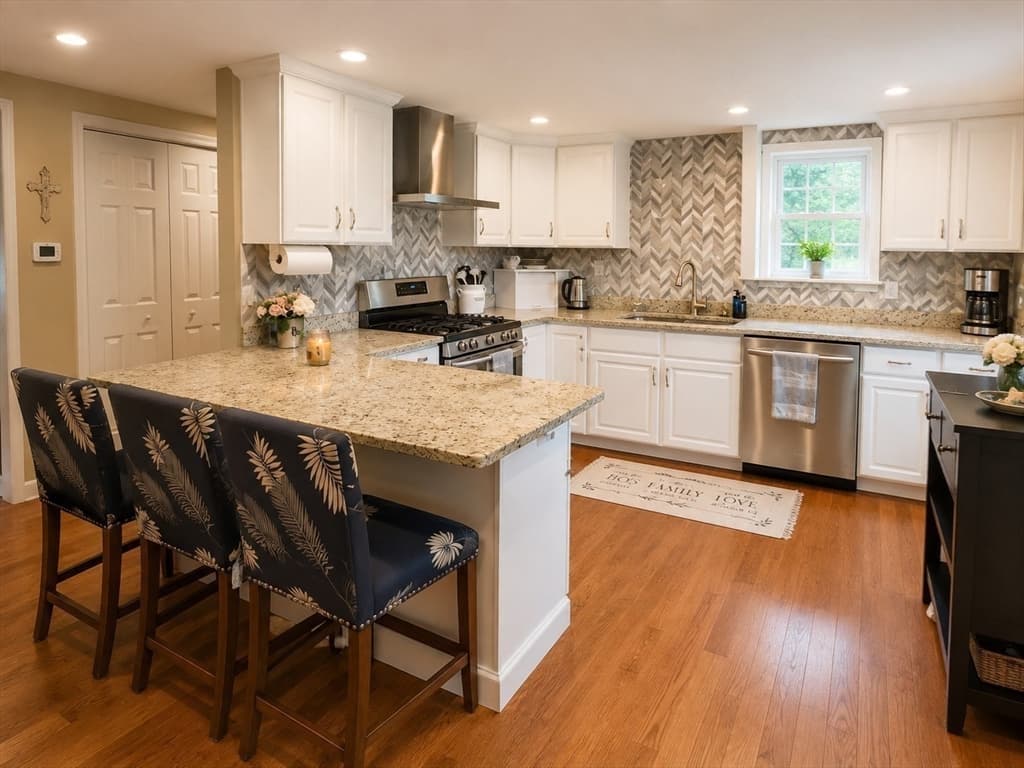 56 Kirby Ave, Lunenburg MA 01462 photo 9