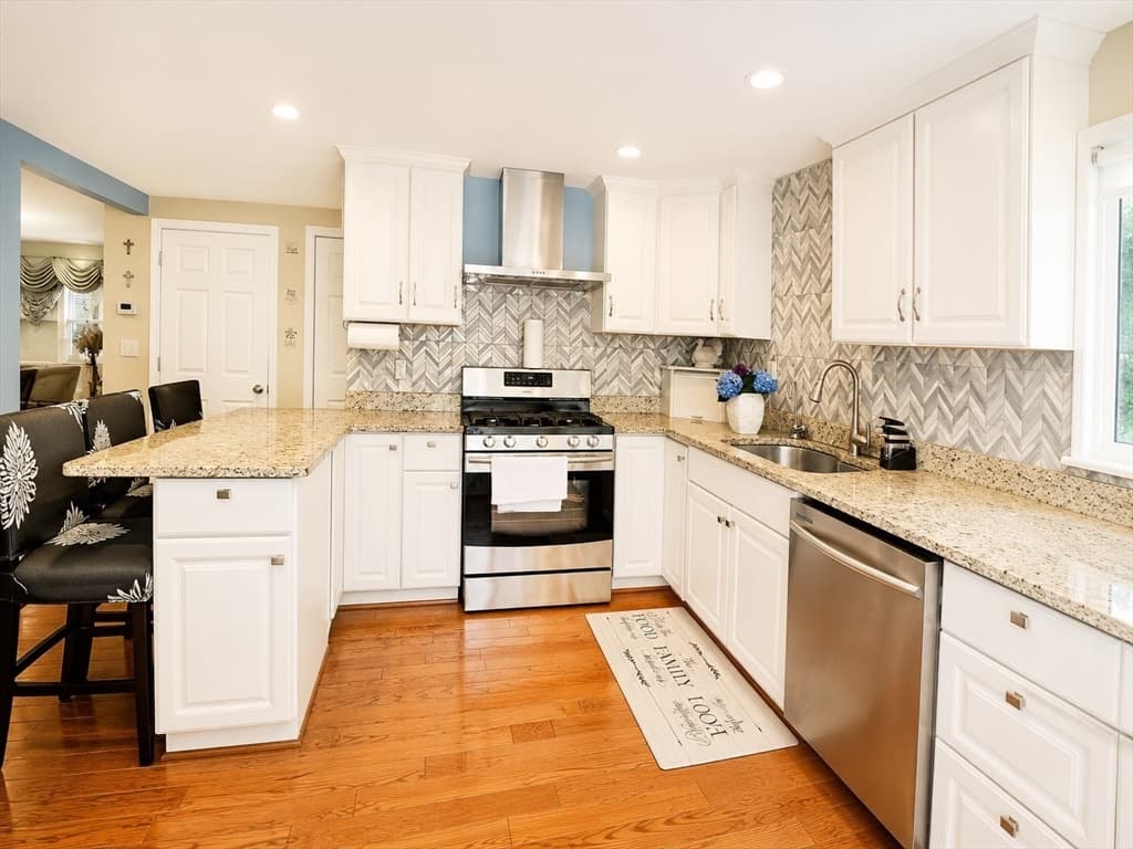 56 Kirby Ave, Lunenburg MA 01462 photo 11