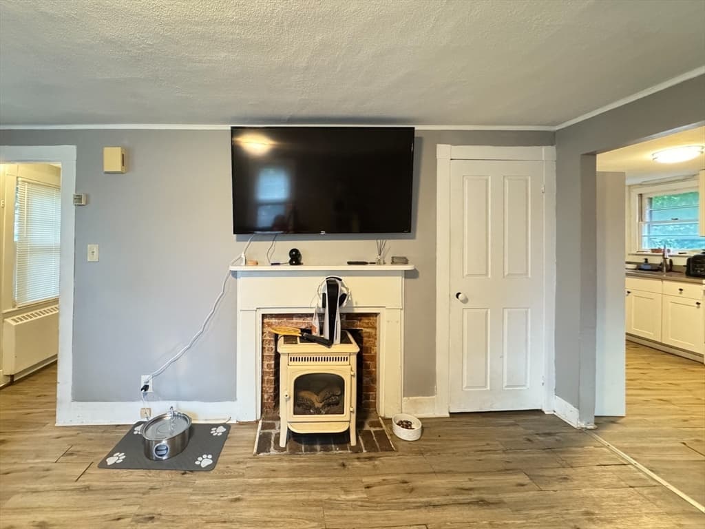 233 West St, Leominster MA 01453 photo 27