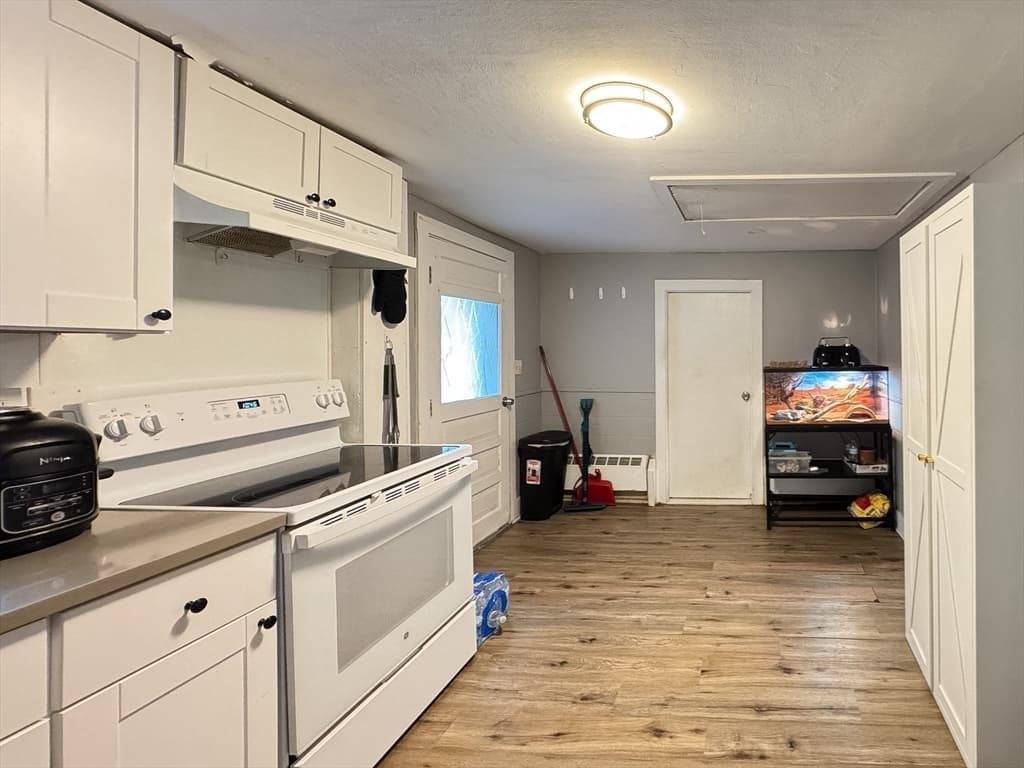 233 West St, Leominster MA 01453 photo 22