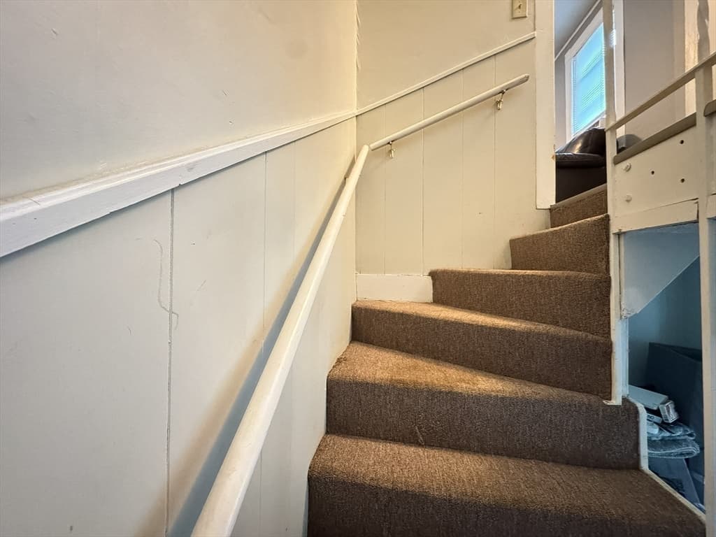 233 West St, Leominster MA 01453 photo 34