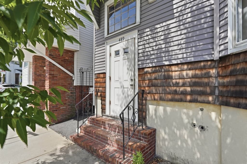 487-489 Sumner Street, Boston MA 02128 photo 2