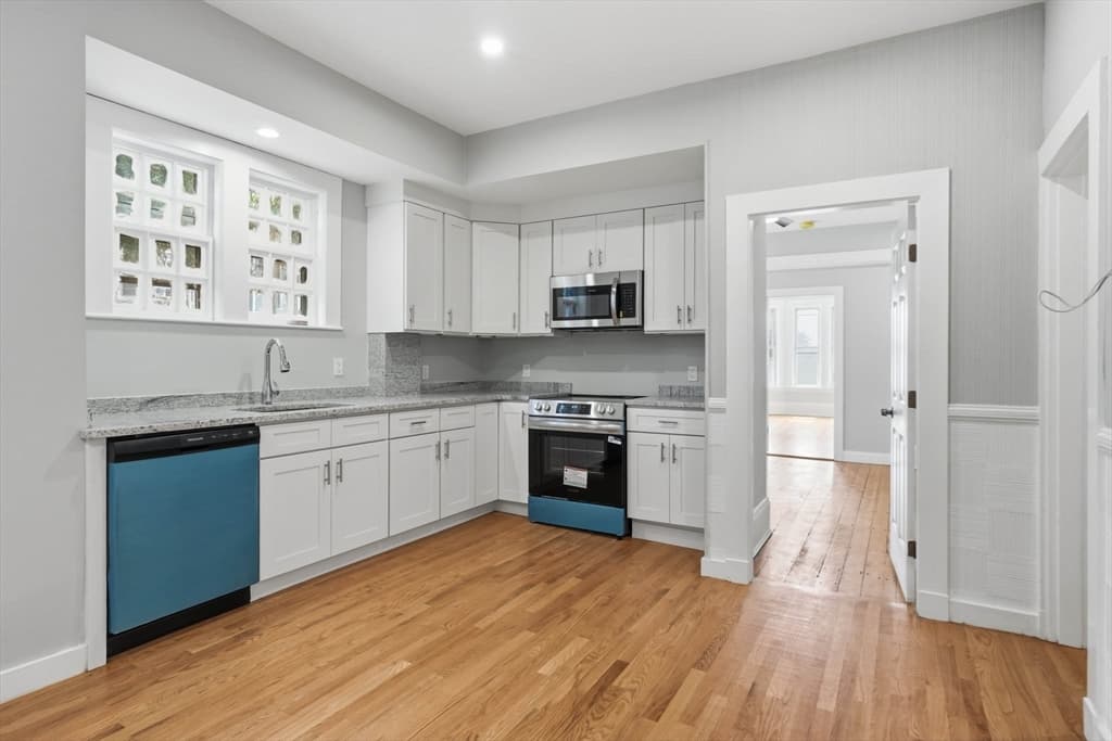 487-489 Sumner Street, Boston MA 02128 photo 9