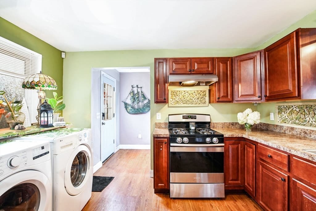 118 Parker St, New Bedford MA 02740 photo 5